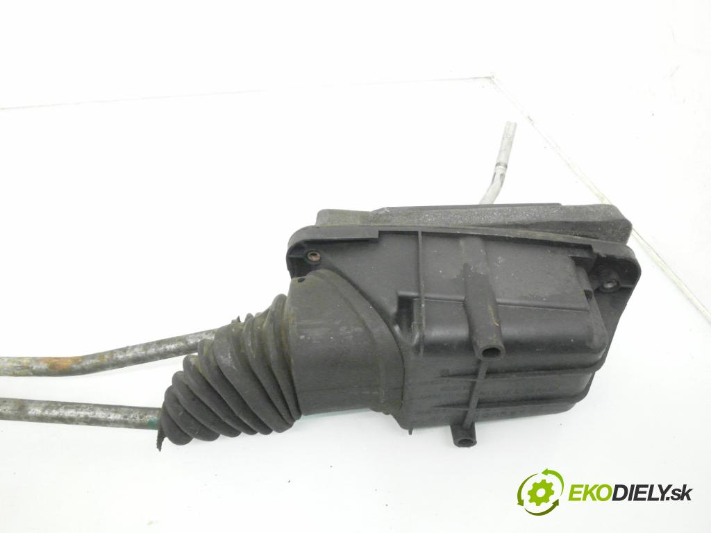 AUDI A6 (4F2, C6) SEDAN 2005 125,00 2.0 TFSI - BPJ 1984,00 ZVEDÁK: 4F0711406 ; 8E0711025