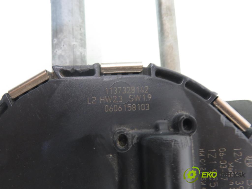 SKODA OCTAVIA II (1Z3) SEDAN 2006 103,00 2.0 TDI 16V - BKD 1968,00 Motorček stieračov 0390241754 ; 1Z1955119A ; 1137328142
