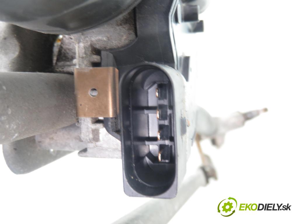 AUDI A6 (4F2, C6) SEDAN 2005 125,00 2.0 TFSI - BPJ 1984,00 Motorček stieračov 0390241771 ; 4F1955119 ; 1137328149