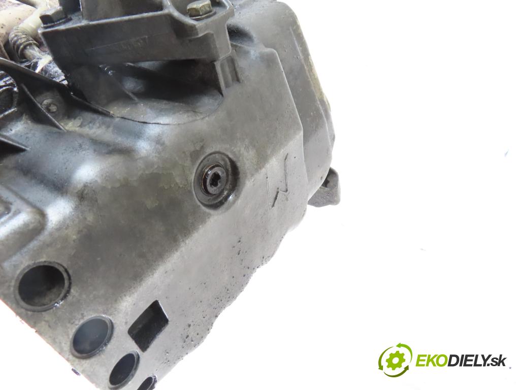 RENAULT LAGUNA II Grandtour (KG0/1_) KOMBI 2003 88,00 1.9 dCi 120 - F9Q 750 1870,00 Motor DIESEL F9Q750 ; 0445010075