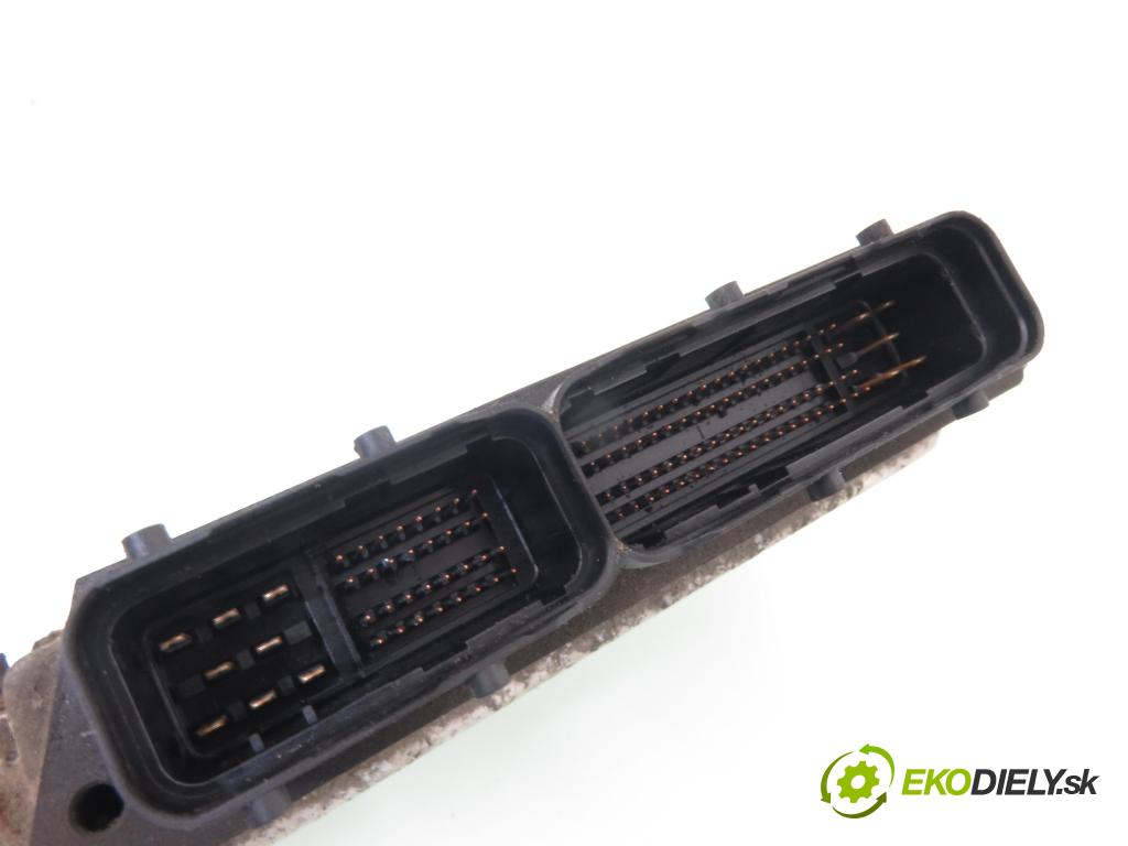 TOYOTA YARIS (_P9_) HB 2006 51,00 1.0 VVT-i (KSP90_) - 1KR-FE 998,00 spinačka / imobilizéra IMMO / Riadiaca jednotka 896610D270 ; 88650OD170 ; N0502241256B