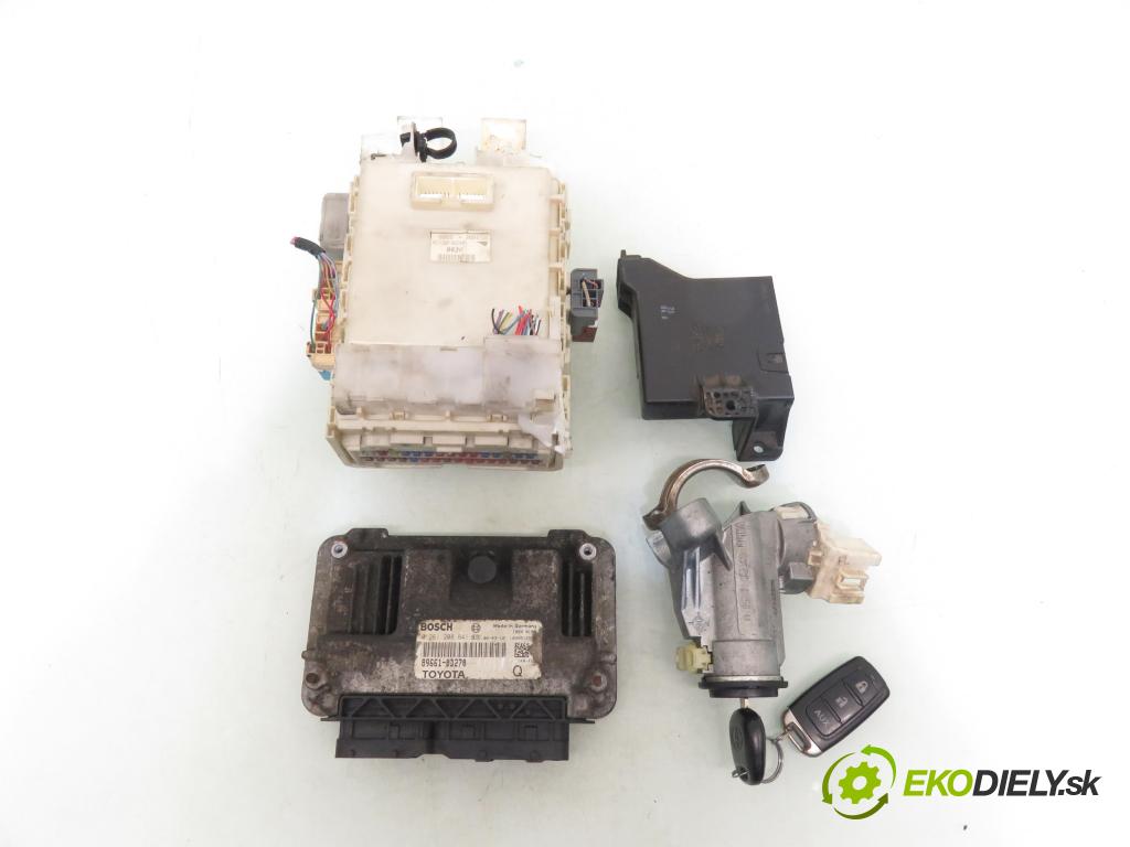 TOYOTA YARIS (_P9_) HB 2006 51,00 1.0 VVT-i (KSP90_) - 1KR-FE 998,00 spinačka / imobilizéra IMMO / Riadiaca jednotka 896610D270 ; 88650OD170 ; N0502241256B