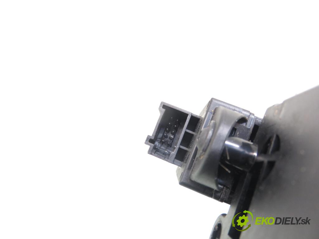 AUDI A6 (4F2, C6) SEDAN 2005 125,00 2.0 TFSI - BPJ 1984,00 Panel ovládania IDRIVE 4F1919610Q ; 4F1927225