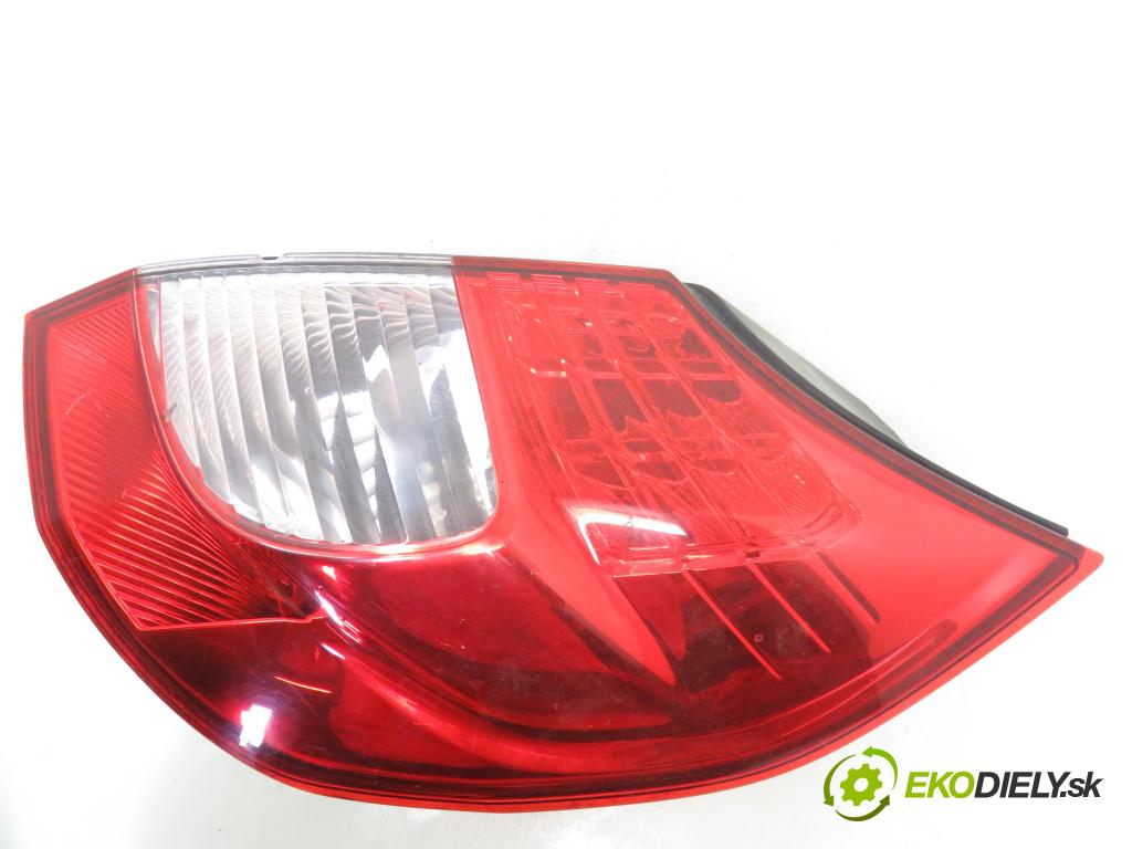 RENAULT SCENIC II (JM0/1_) MINIVAN 2005 74,00 1.5 dCi 101 - K9K 728 1461,00 Svetlo pravé zadné 2SK00946702 ; 8200474327