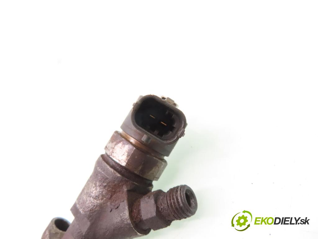 RENAULT MASTER II Platforma / podwozie (ED/HD/UD) KABINA/PLATFORMA 1998 66,00 2.2 dCI 90 - G9T 720 2188,00 vstrekovač 0445110102 ; 8200112289 (Vstrekovač paliva)