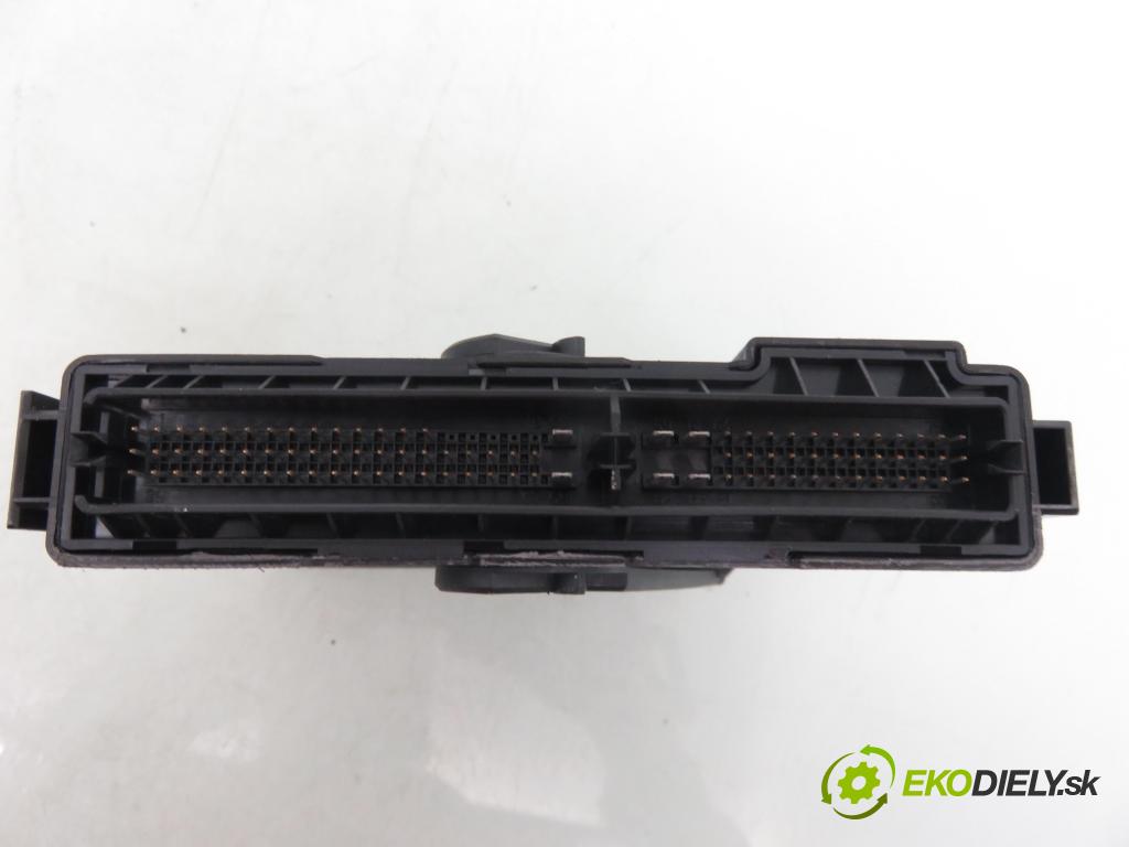 OPEL MERIVA A nadwozie wielkoprzestrzenne (MPV) (X03) MINIVAN 2006 66,00 1.4 16V Twinport - Z 14 XEP 1364,00 spinačka / imobilizéra IMMO / Riadiaca jednotka 0261208255 ; 330518684 ; 90589313