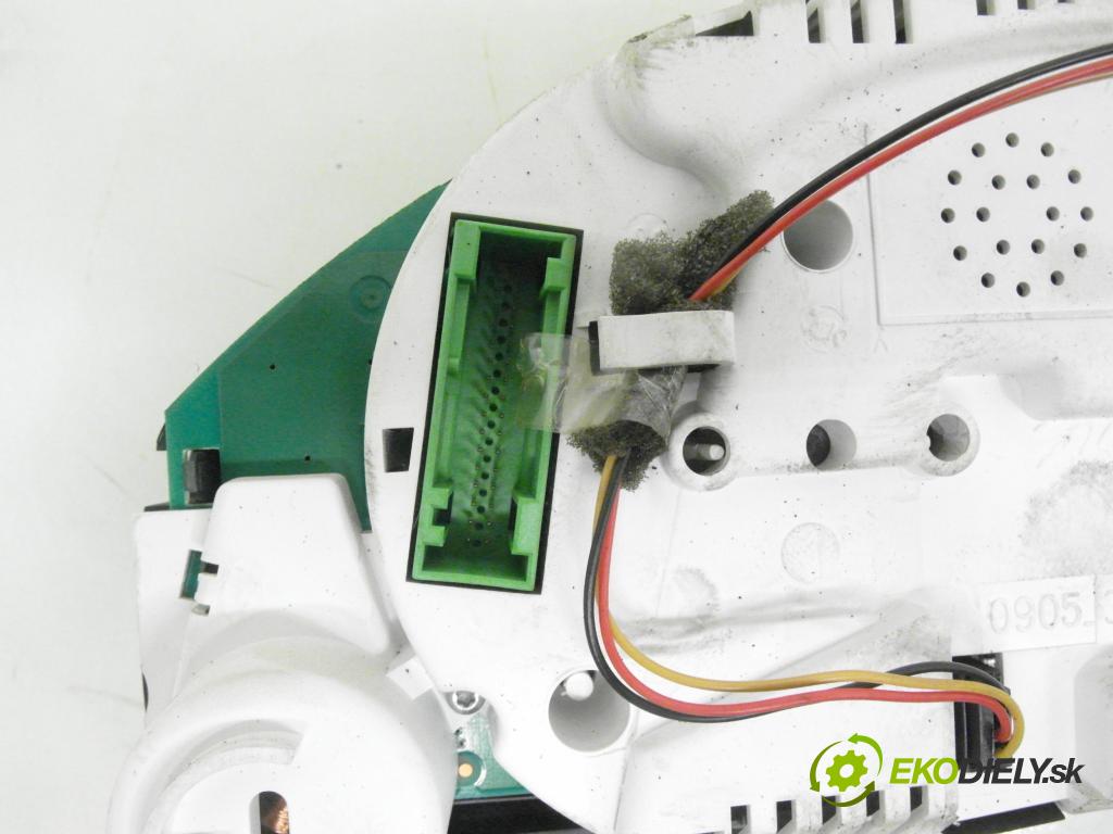AUDI A6 Avant (4B5, C5) KOMBI 2000 92,00 1.8 - ARH 1781,00 Prístrojovka elektrický 4B0920900K ; 09053412021 ; 09053622021