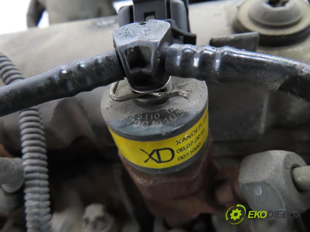 VOLVO V40 Kombi (645) KOMBI 2002 75,00 1.9 DI 102 - D 4192 T4 1870,00 Motor DIESEL D4192T4 ; 0445010031 ; 0445110021