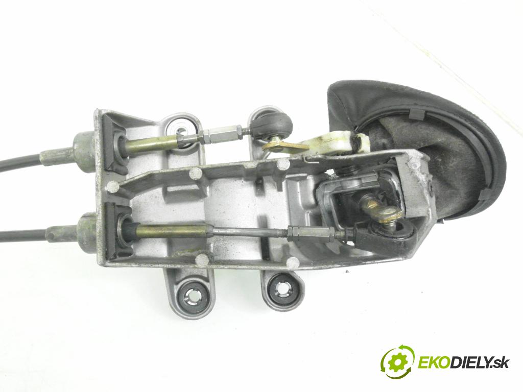 MERCEDES-BENZ VITO Skrzynia (638) FURGON 2001 90,00 112 CDI 2.2 (638.094) - OM 611.980 2151,00 ZVEDÁK: A63826009