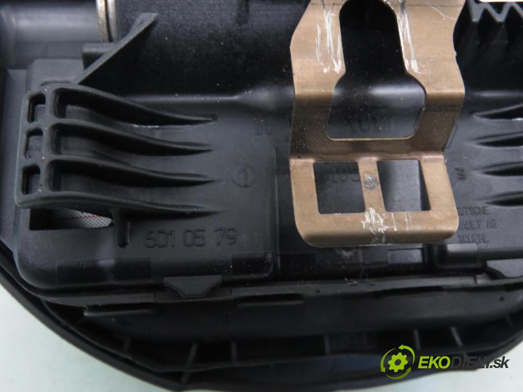 RENAULT MEGANE II (BM0/1_, CM0/1_) HB 2003 72,00 1.4 16V (BM0B, CM0B) - K4J 730 1390,00 Volant 8200106306G ; 8200282593B (Volant)
