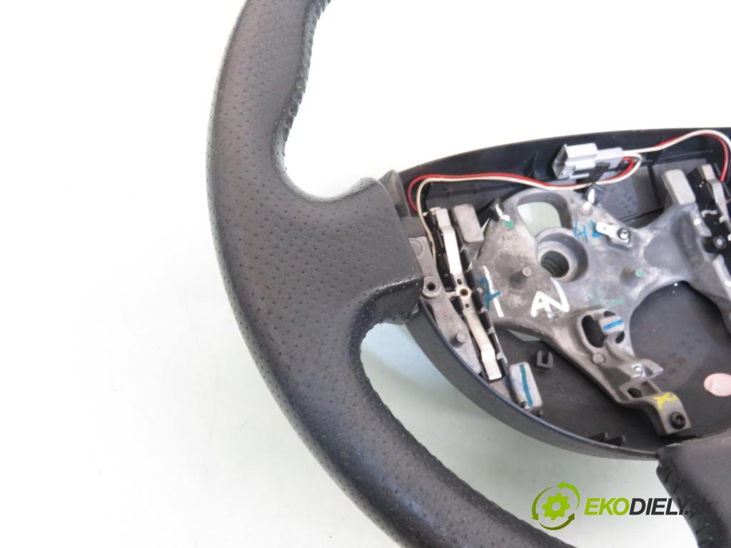 RENAULT MEGANE II (BM0/1_, CM0/1_) HB 2003 72,00 1.4 16V (BM0B, CM0B) - K4J 730 1390,00 Volant 8200106306G ; 8200282593B (Volant)