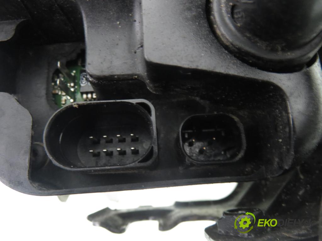 VW TOURAN (1T1, 1T2) MINIVAN 2004 103,00 2.0 TDI 16V 140 - BKD 1968,00 Webasto 1K0815065R ; 9008372C (Webasto (nezávislé kúrenie))