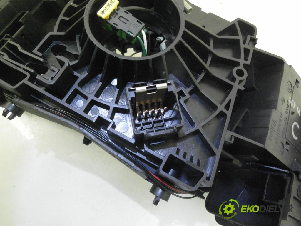RENAULT SCENIC II (JM0/1_) MINIVAN 2005 74,00 1.5 dCi 101 - K9K 728 1461,00 páčka/prepínač 82001277727 ; 61850004 ; 61880051F