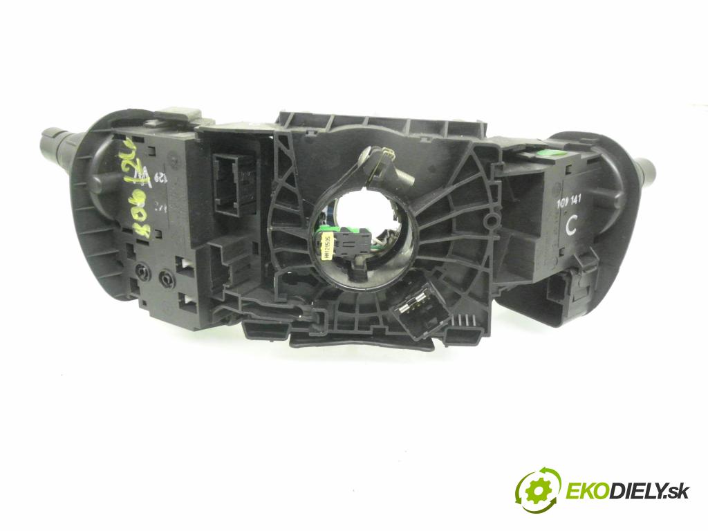 RENAULT SCENIC II (JM0/1_) MINIVAN 2005 74,00 1.5 dCi 101 - K9K 728 1461,00 páčka/prepínač 82001277727 ; 61850004 ; 61880051F