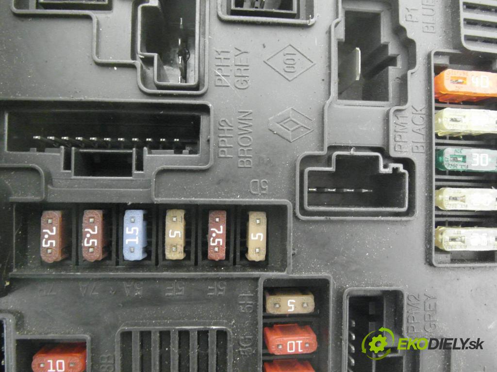 RENAULT SCENIC II (JM0/1_) MINIVAN 2005 74,00 1.5 dCi 101 - K9K 728 1461,00 MODUL BSI 8200306032C ; S118399200F