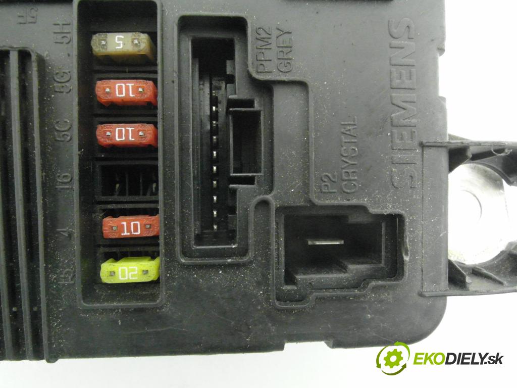 RENAULT SCENIC II (JM0/1_) MINIVAN 2005 74,00 1.5 dCi 101 - K9K 728 1461,00 MODUL BSI 8200306032C ; S118399200F