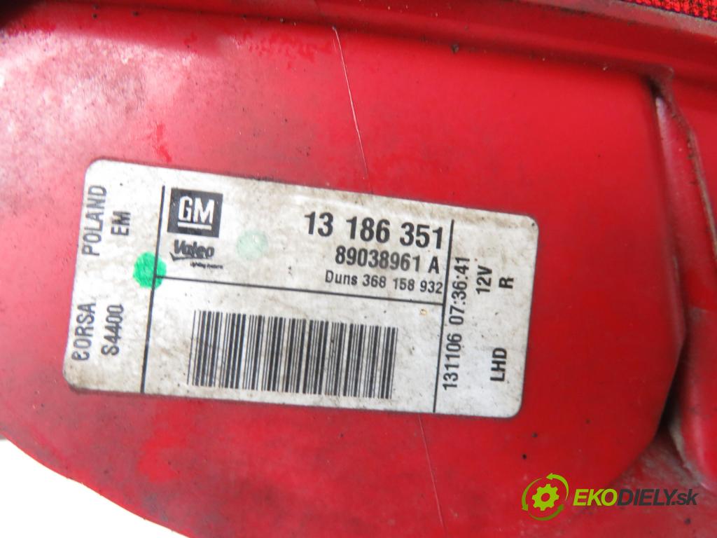 OPEL CORSA D (S07) HB 2006 59,00 1.2 - Z 12 XEP 1229,00 Svetlo pravé zadné 13186351 ; 89038961A
