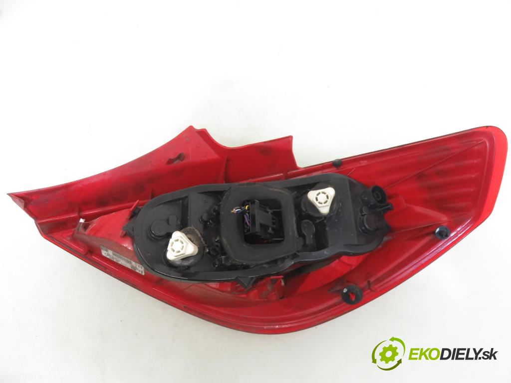 OPEL CORSA D (S07) HB 2006 59,00 1.2 - Z 12 XEP 1229,00 Svetlo ľavé zadné 13186350 ; 89038960A