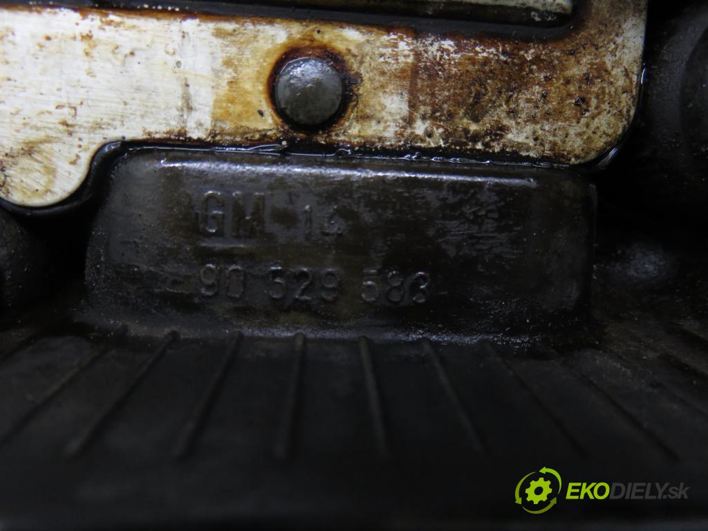 OPEL CORSA B (S93) HB 1999 40,00 1.0 i 12V 54 - X 10 XE 973,00 Kryt Ventilov 90529583