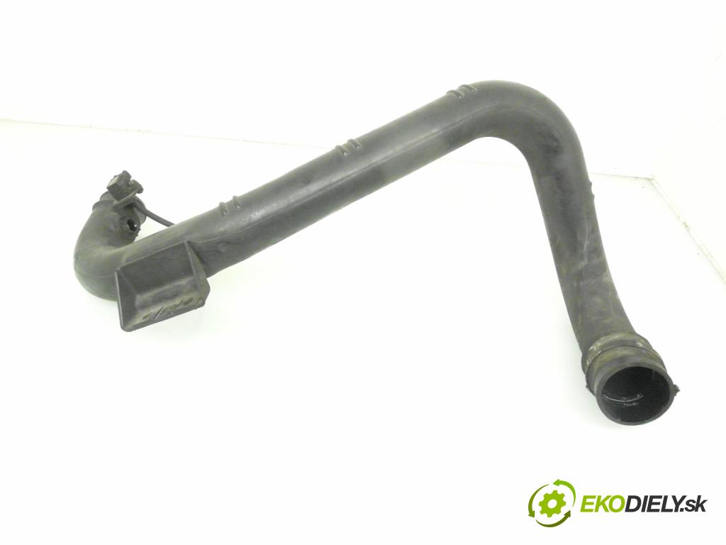MERCEDES-BENZ SPRINTER 3-t Platforma / Podwozie (903) KABINA/PLATFORMA 1998 90,00 312 D 2.9 - OM 602.980 2874,00 Rúra prívodu vzduchu 9015280308 ; 0115420717