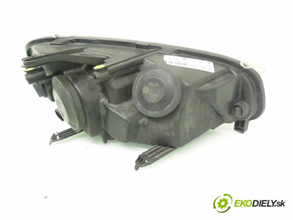 FORD C-MAX (DM2) MINIVAN 2009 80,00 1.6 TDCi - G8DA 1560,00 Svetlo LP 7M5113W030AC ; 1EJ00958701