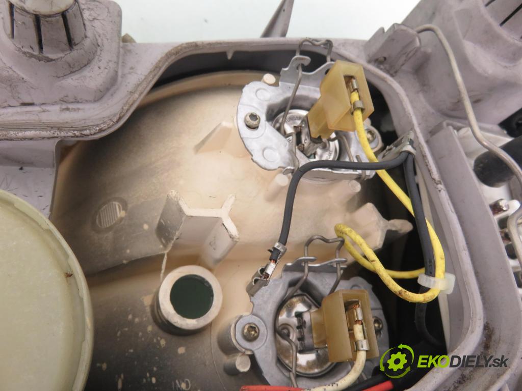MERCEDES-BENZ KLASA C (W202) SEDAN 1994 90,00 C 180 (202.018) - M 111.920 1799,00 Svetlo PP
