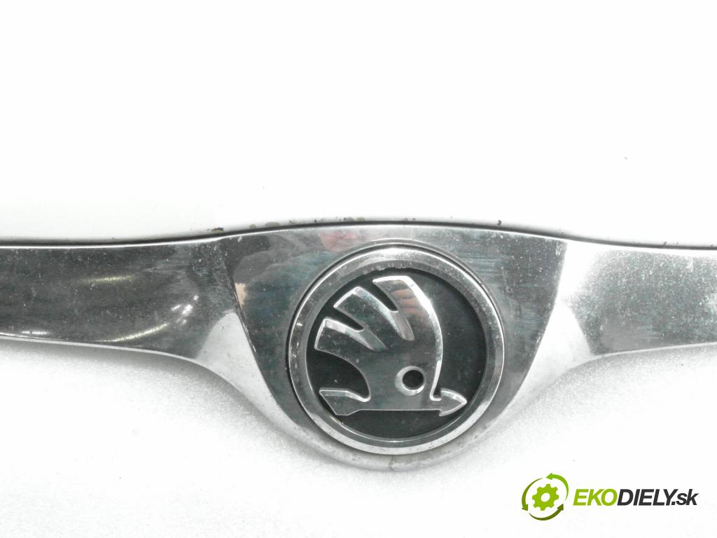 SKODA ROOMSTER (5J) KOMBIVAN 2014 66,00 1.6 TDI - CAYB 1598,00 Kapota  (Kapota)