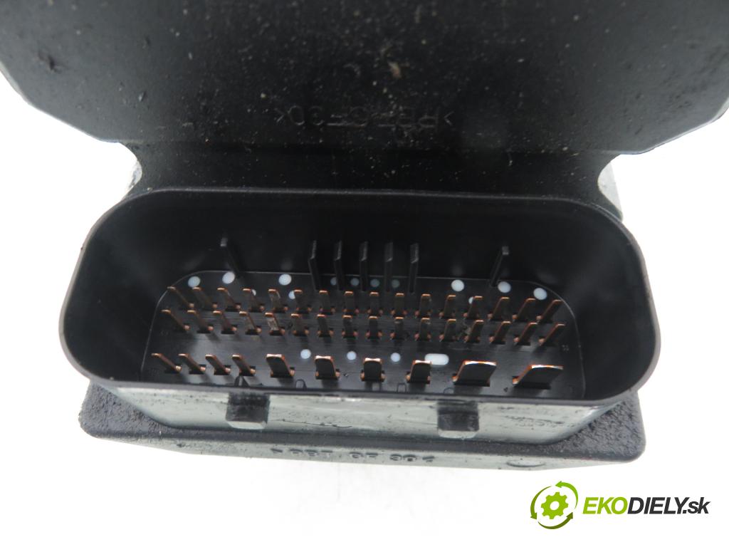 VW PASSAT B5.5 Variant (3B6) KOMBI 2001 96,00 1.9 TDI PD 130 - AVF 1896,00 Pumpa ABS 4B0614514G ; 0265950055 (Pumpa ABS)