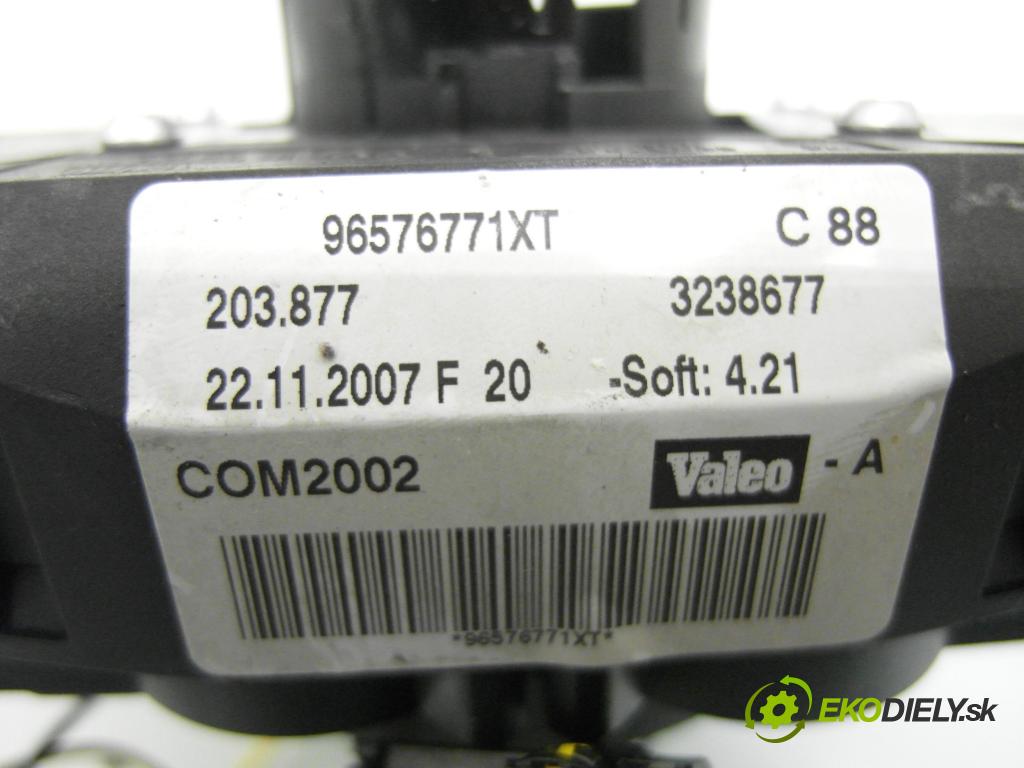 CITROEN C3 I (FC_) HB 2004 54,00 1.4 i - KFV (TU3JP) 1360,00 páčka/prepínač 96576771XT ; COM2002