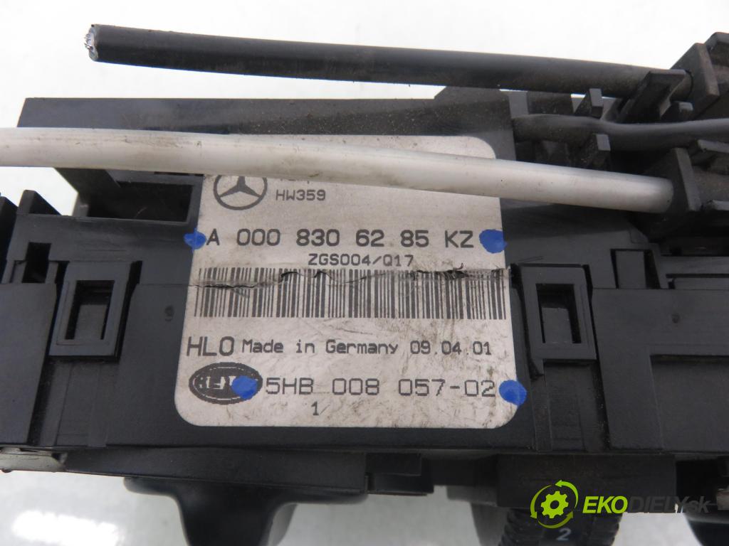 MERCEDES-BENZ VITO Skrzynia (638) FURGON 2001 90,00 112 CDI 2.2 (638.094) - OM 611.980 2151,00 Panel kúrenia A0008306285KZ ; 5HB00805702