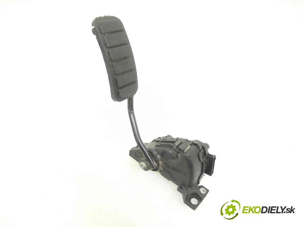OPEL MOVANO Platforma / podwoyie (X70) KABINA/PLATFORMA 2006 84,00 2.5 DTI - G9U 724 2464,00 potenciometr plynového pedálu 7700314525 ; 6PV00811904 (Potenciometr plynového pedálu)
