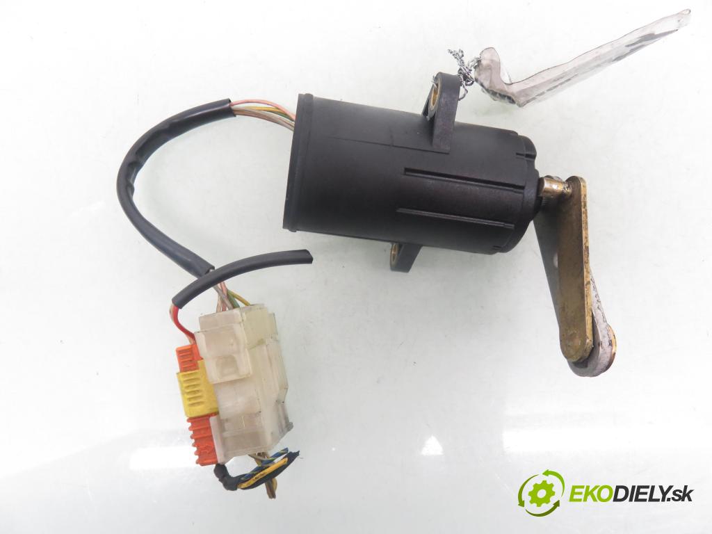 BMW 5 (E39) SEDAN 2000 135,00 3.0 530 d 184 - M57 D30 (306D1) 2926,00 Potenciometer plynu 0281002291 ; 1712009 (Potenciometer plynového pedálu)