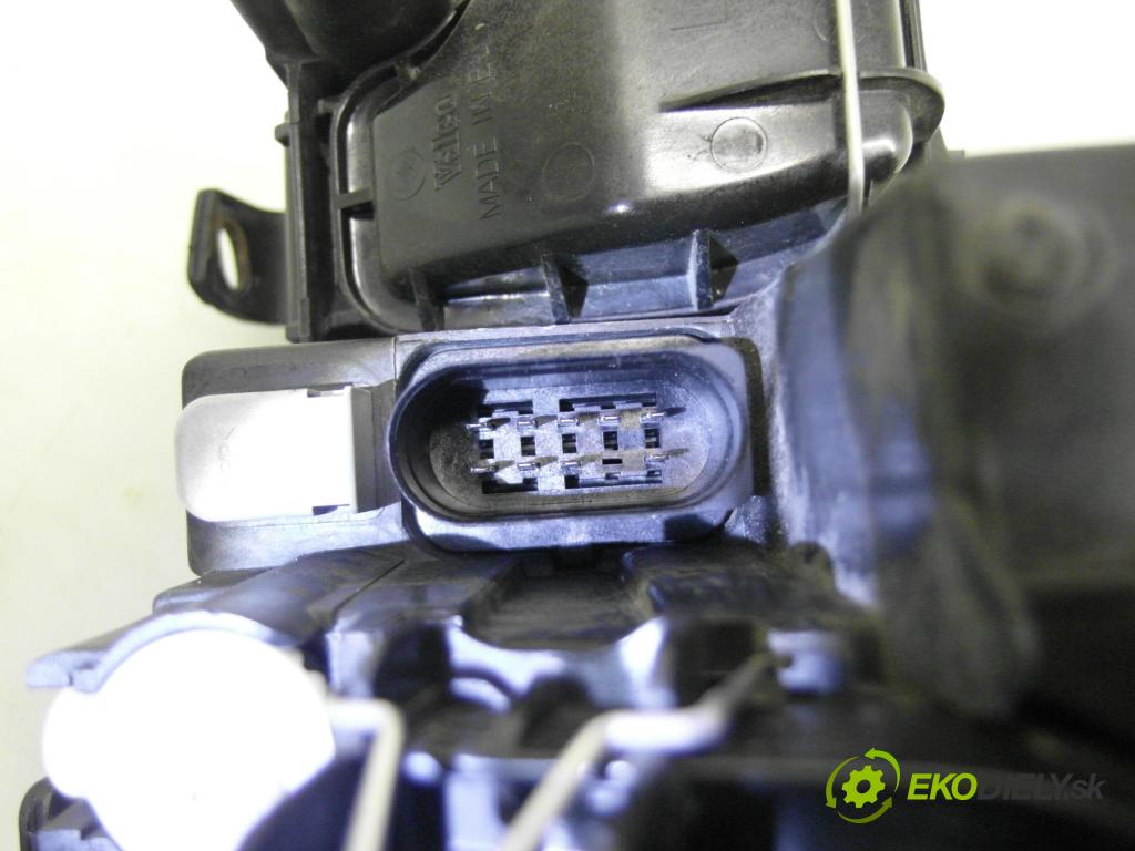 AUDI A4 (8E2, B6) SEDAN 2003 96,00 1.9 TDI PD 130 - AWX 1896,00 Svetlo LP 8E0941029C ; 89305695