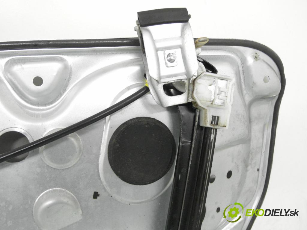 VW PASSAT B5 (3B2) SEDAN 1997 92,00 1.8 20V 125 - ADR 1781,00 Mechanizmus okien 101430200 ; 05076210 ; 119091XXX