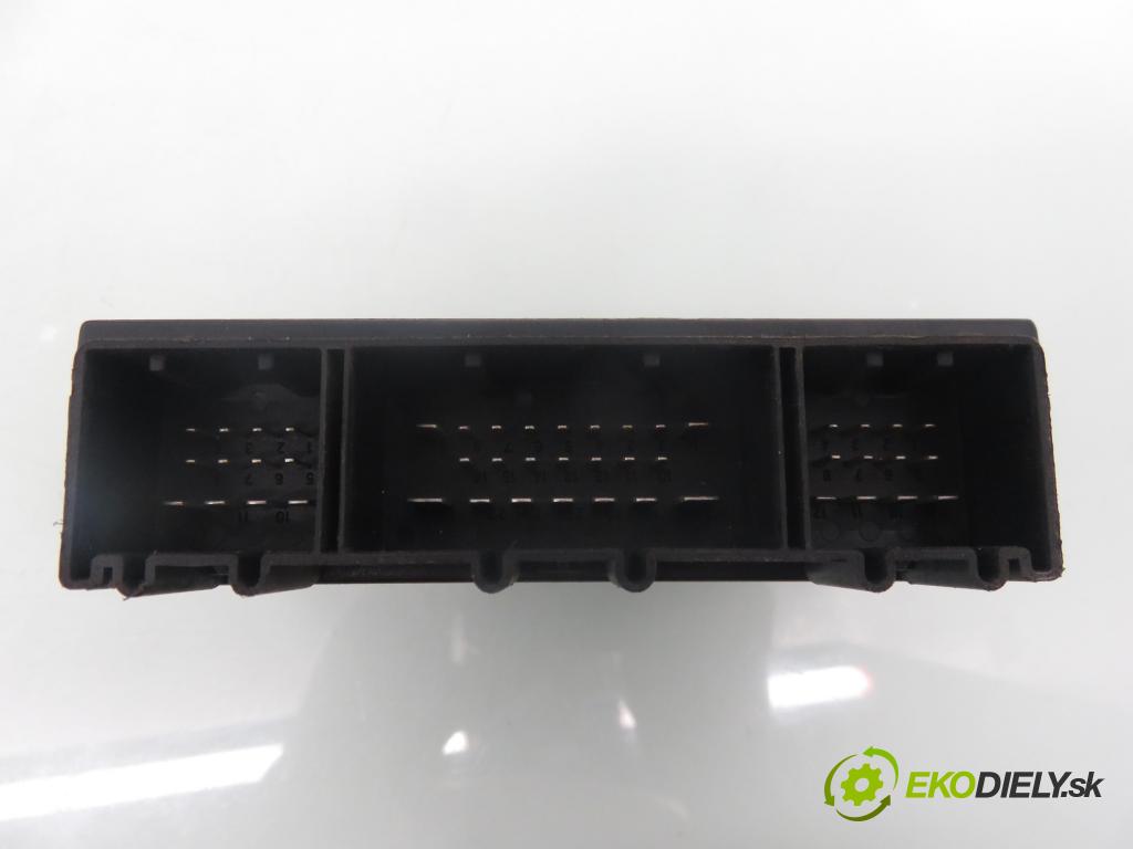SEAT CORDOBA (6L2) SEDAN 2003 74,00 1.4 16V - BBZ 1390,00 spinačka / imobilizéra IMMO / Riadiaca jednotka 036906034DG ; 6Q1937049C ; 6Q0959433E