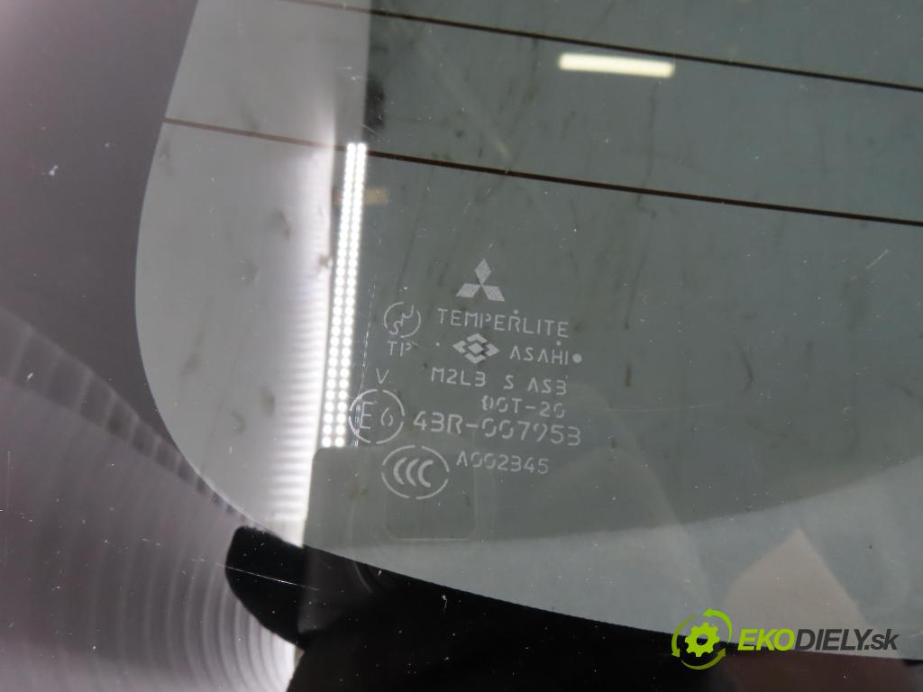 MITSUBISHI OUTLANDER I (CU_W) SUV 2003 118,00 2.4 4WD 160 (CU5W) - 4G69 2378,00 Okno zadné kapota