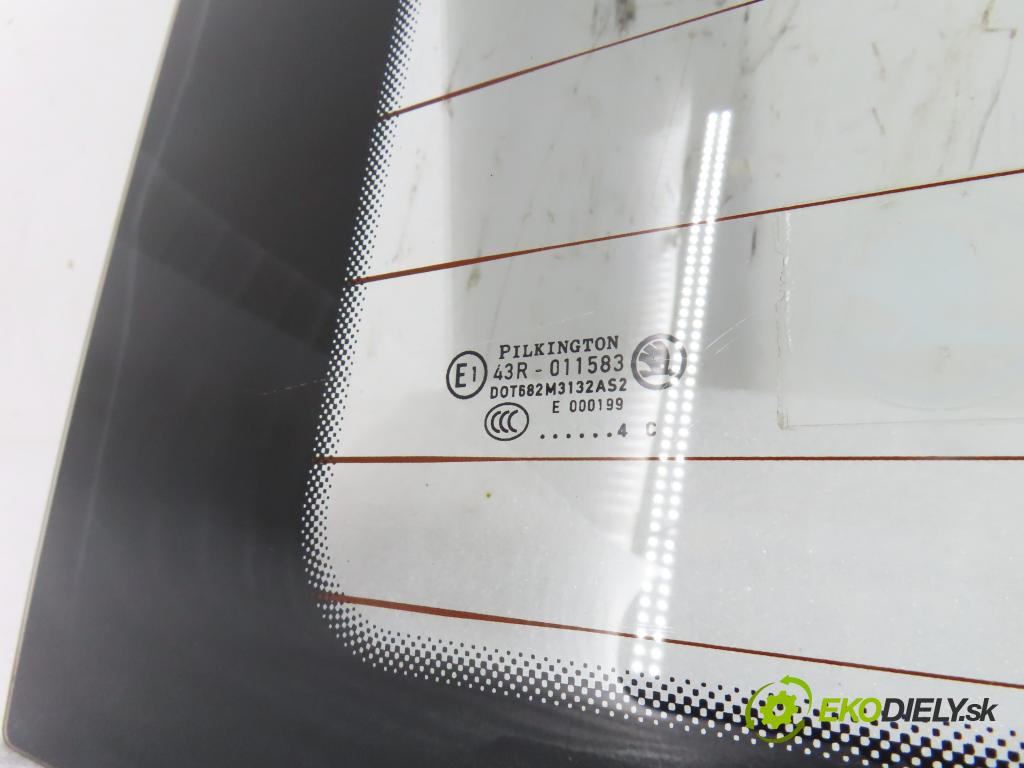 SKODA ROOMSTER (5J) KOMBIVAN 2014 66,00 1.6 TDI - CAYB 1598,00 Okno zadné kapota