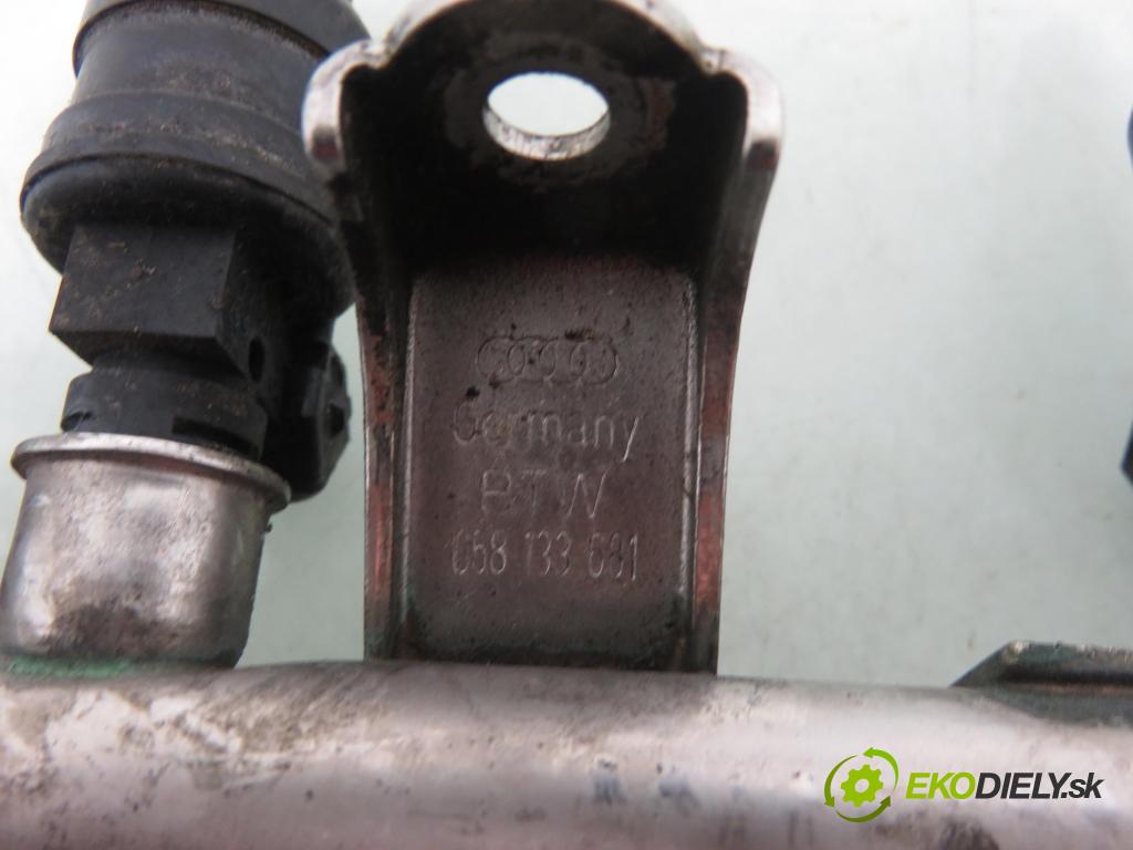 AUDI A4 (8D2, B5) SEDAN 1996 92,00 1.8 - ADR 1781,00 lišta vstřikovací 0280150444 ; 058133681 (Vstřikovací lišta)