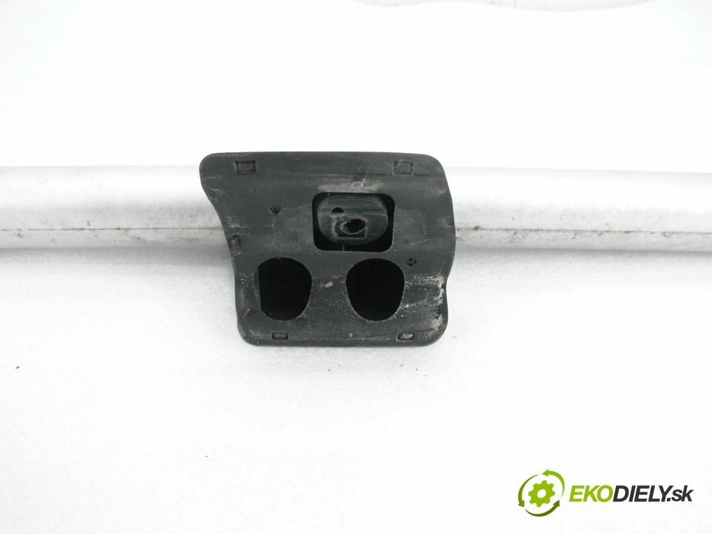 MITSUBISHI OUTLANDER I (CU_W) SUV 2003 118,00 2.4 4WD 160 (CU5W) - 4G69 2378,00 lyžiny STRECHA:
