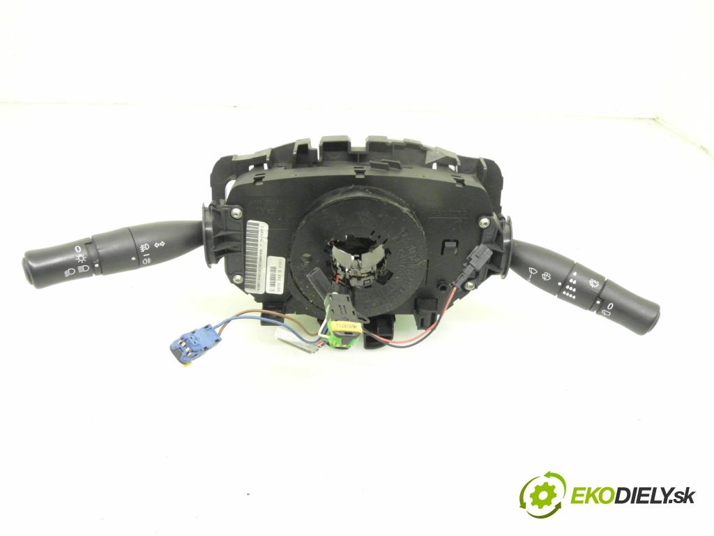 RENAULT MEGANE II (BM0/1_, CM0/1_) HB 2003 72,00 1.4 16V (BM0B, CM0B) - K4J 730 1390,00 páčka/prepínač 8200155865 ; GD7779
