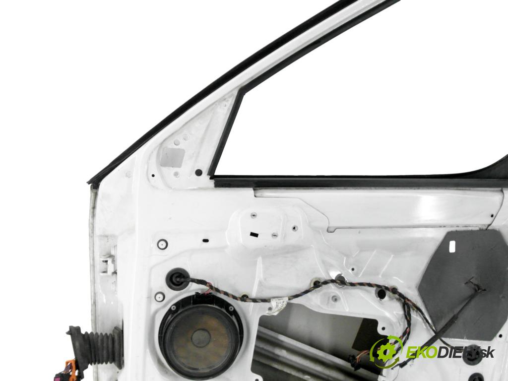 SKODA ROOMSTER (5J) KOMBIVAN 2014 66,00 1.6 TDI - CAYB 1598,00 dveře PP