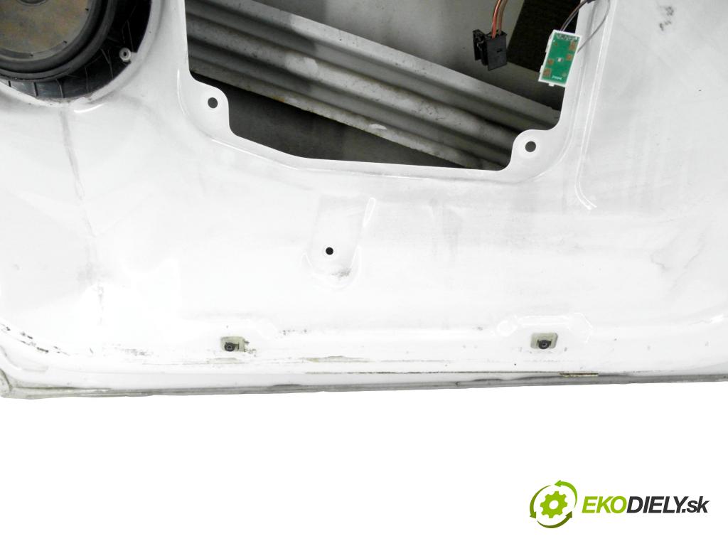 SKODA ROOMSTER (5J) KOMBIVAN 2014 66,00 1.6 TDI - CAYB 1598,00 dveře PP