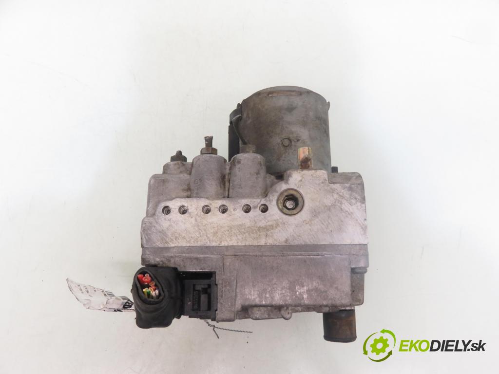 VW TRANSPORTER IV Skrzynia (70XA) FURGON 1996 50,00 1.9 TD 68 - ABL 1896,00 Pumpa ABS 0265220008 ; 0273004098 (Pumpa ABS)