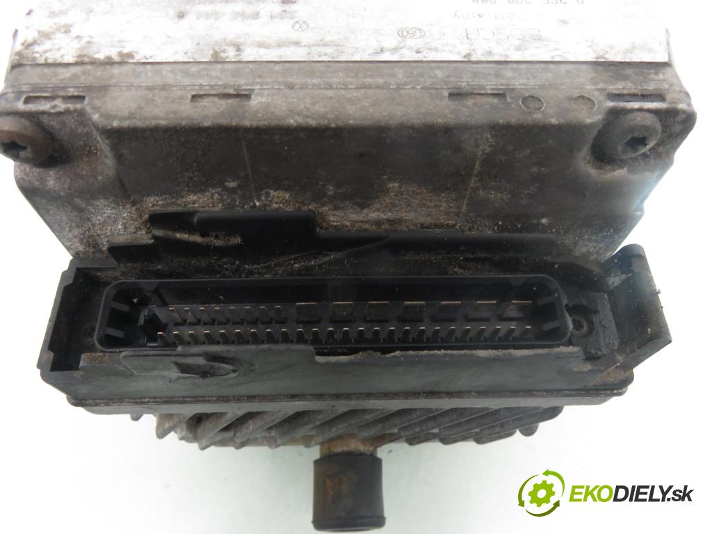 VW TRANSPORTER IV Skrzynia (70XA) FURGON 1996 50,00 1.9 TD 68 - ABL 1896,00 Pumpa ABS 0265220008 ; 0273004098 (Pumpa ABS)