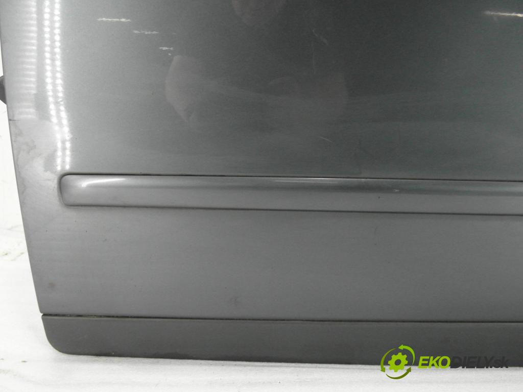 AUDI A4 (8E2, B6) SEDAN 2003 96,00 1.9 TDI PD 130 - AWX 1896,00 dveře LP