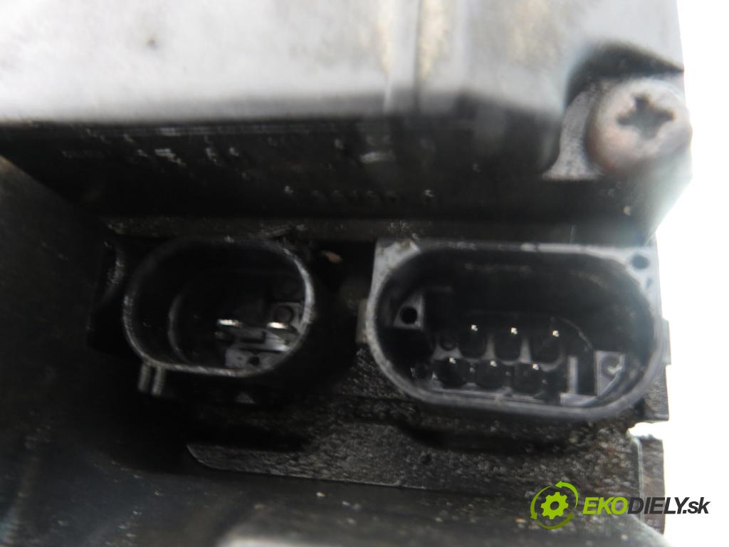 BMW 5 (E39) SEDAN 2000 135,00 3.0 530 d 184 - M57 D30 (306D1) 2926,00 Webasto 92255B ; 200020012902 (Webasto (nezávislé kúrenie))