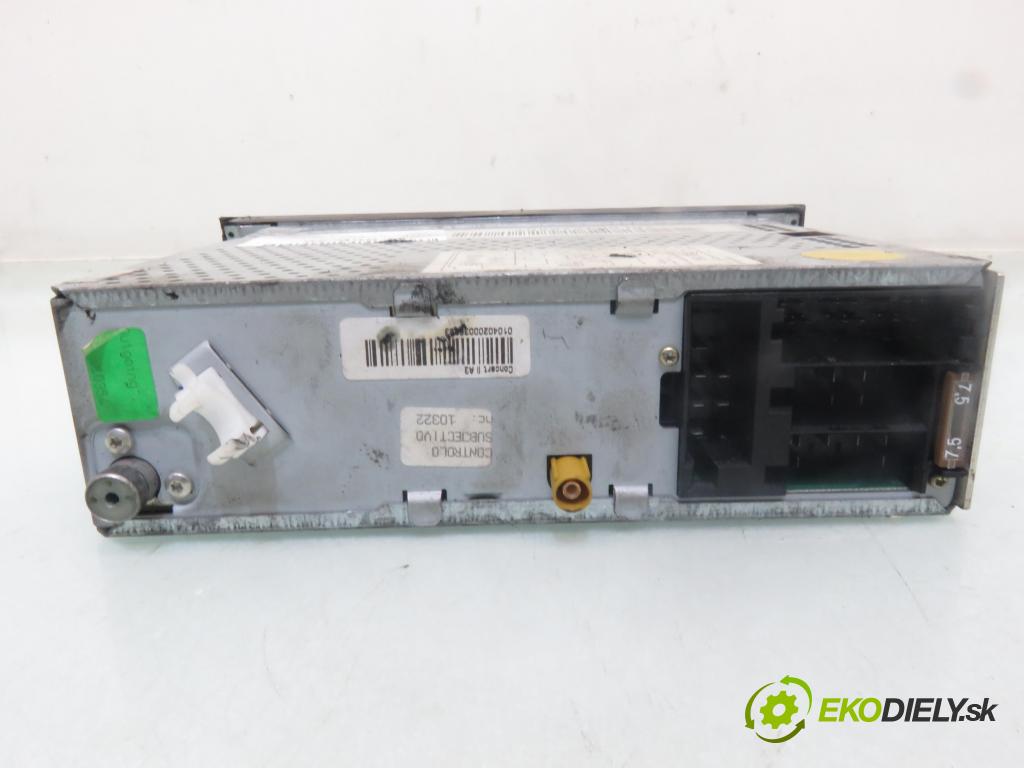 AUDI A3 (8L1) HB 2003 75,00 1.6 8V 102 - BFQ 1595,00 RADIO CD 8L0035186G