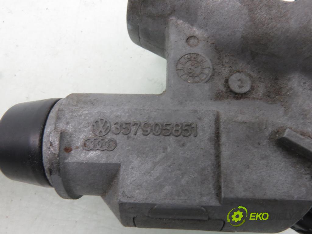 SEAT IBIZA II (6K1) HB 1995 44,00 1.4 i - ABD 1390,00 spínačka 357905851 ; 357905851 (Spínací skříňka)