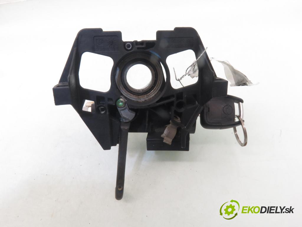 OPEL ZAFIRA A Nadwozie Wielkopojemne (MPV) (T98)  MINIVAN 2000 60,00 2.0 DI - X 20 DTL 1995,00 spinačka 90589313 ; 90589389 ; 24418927 (Spínacia skrinka)