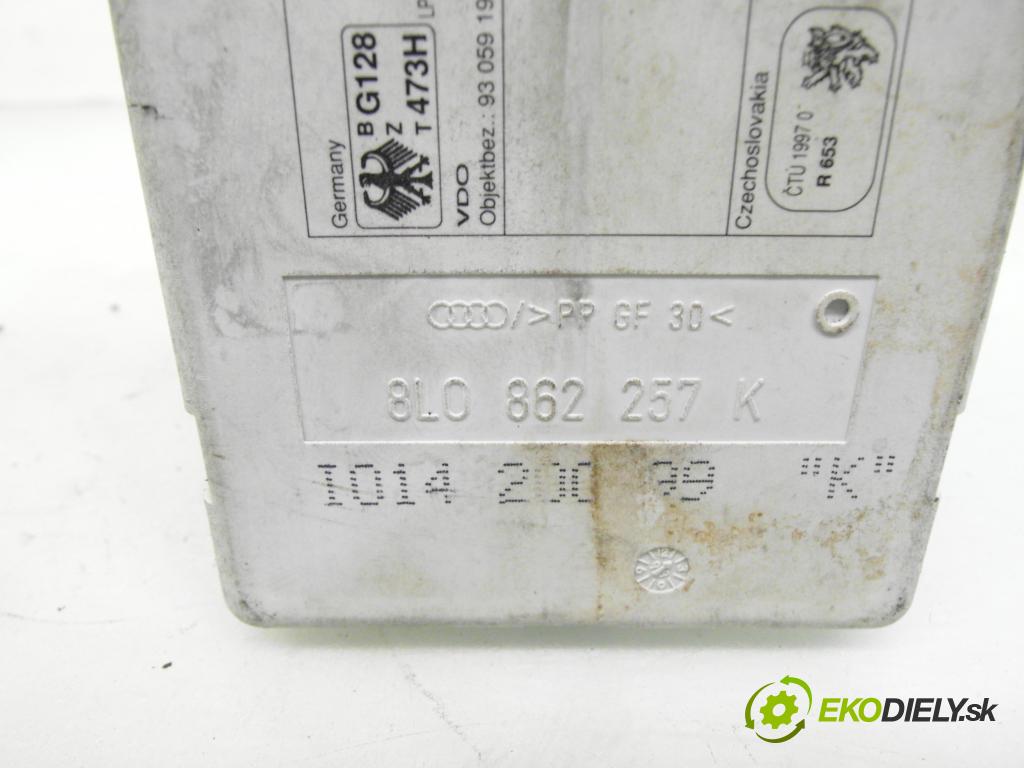 AUDI A3 (8L1) HB 1996 66,00 1.9 TDI - AGR 1896,00 pumpa zámku centrálneho 8L0862257K